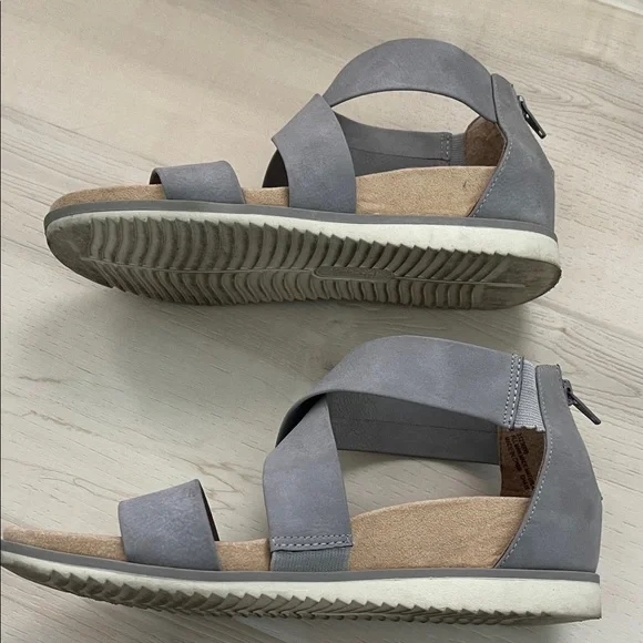 Eurosoft Laundry II wedge sandal in Light Gray Crisscross - Picture 5 of 8